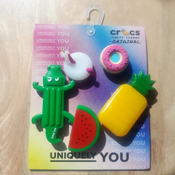 (New) Crocs Jibbitz Charms Pack - Picture 1 of 2